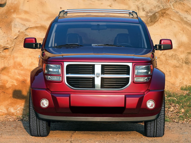 Dodge Nitro фото