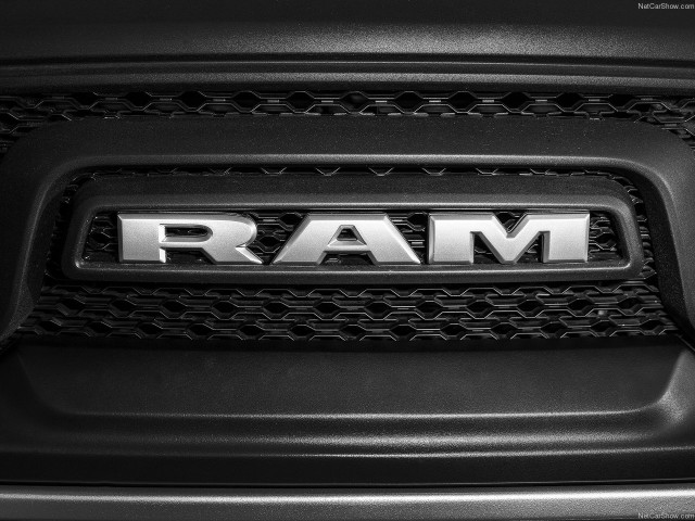 Dodge Ram 1500 Rebel фото