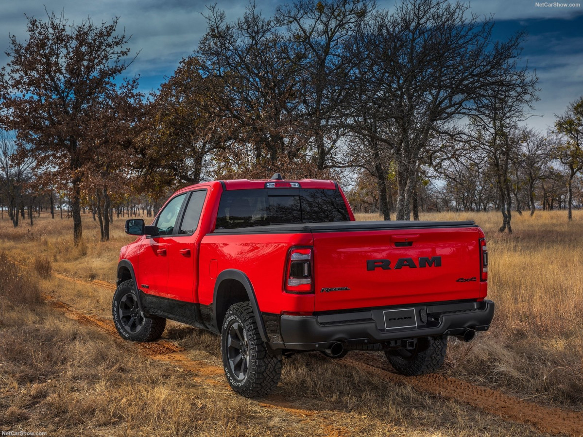 Dodge Ram 1500 фото 192017