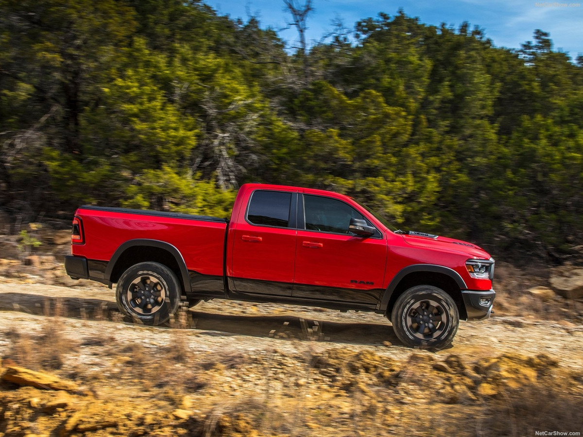 Dodge Ram 1500 фото 192019