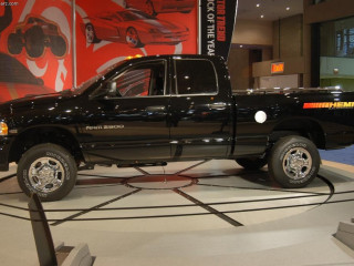 Dodge Ram 2500 фото