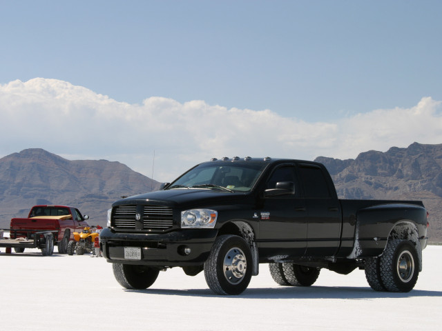 Dodge Ram 3500 фото