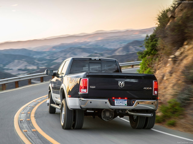 Dodge Ram Heavy Duty фото