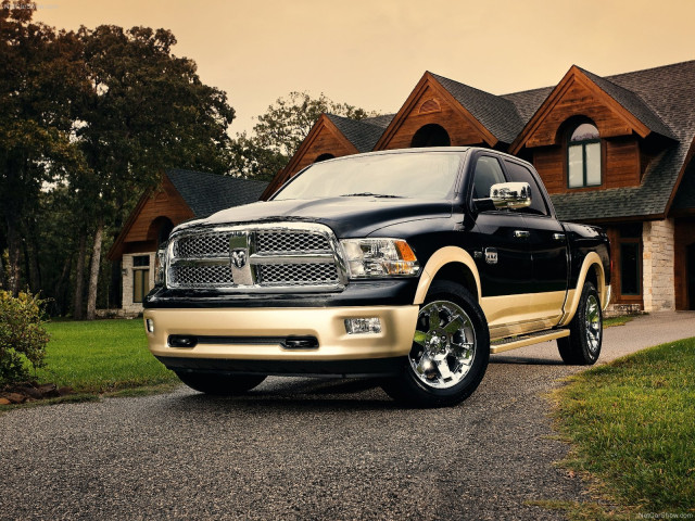 Dodge Ram Laramie Longhorn фото