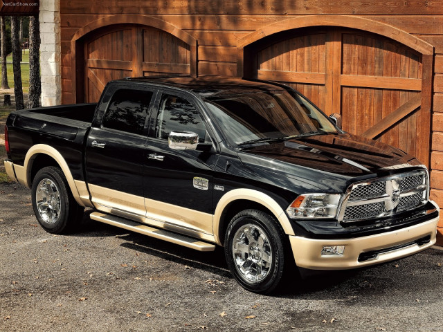 Dodge Ram Laramie Longhorn фото