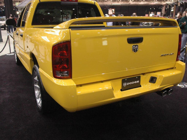 Dodge Ram SRT-10 фото