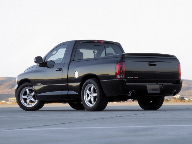 Dodge Ram SRT-10 фото