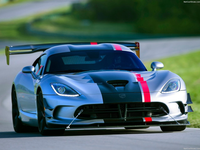 Dodge Viper ACR фото