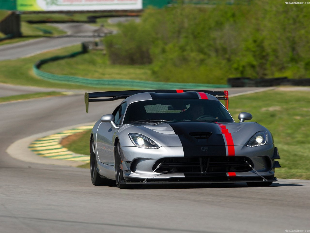 Dodge Viper ACR фото 147788