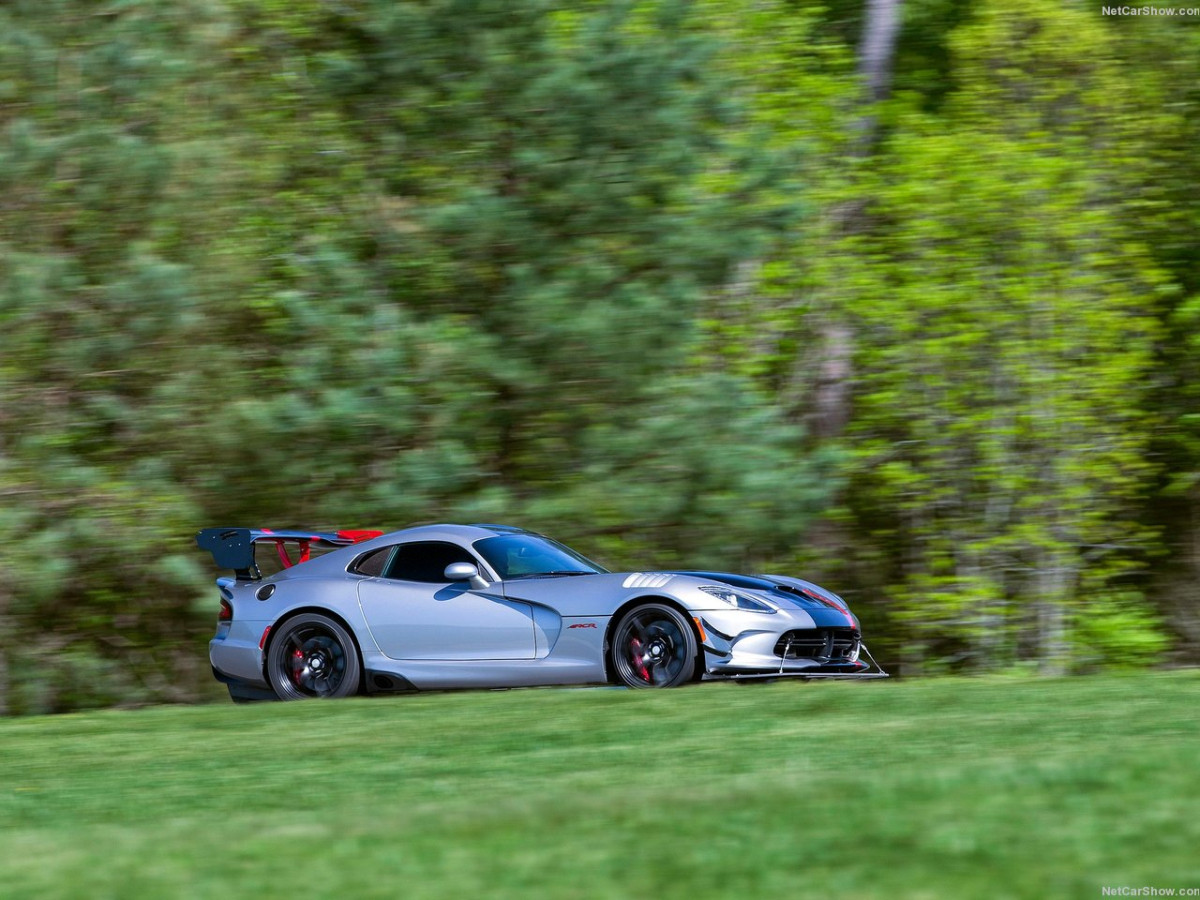 Dodge Viper ACR фото 147793