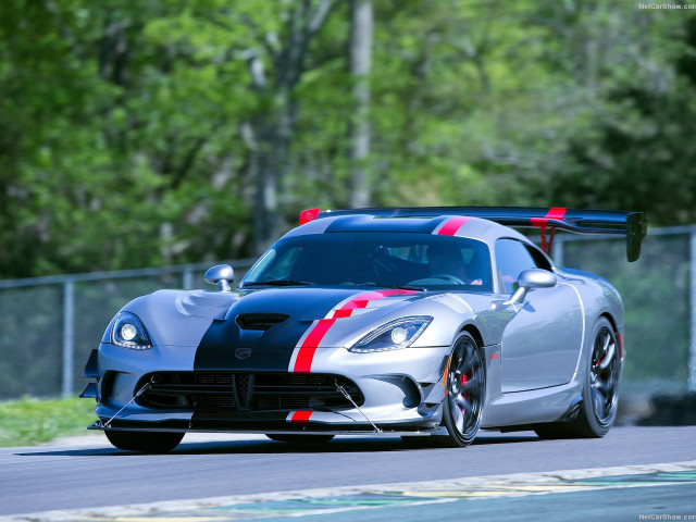 Dodge Viper ACR фото