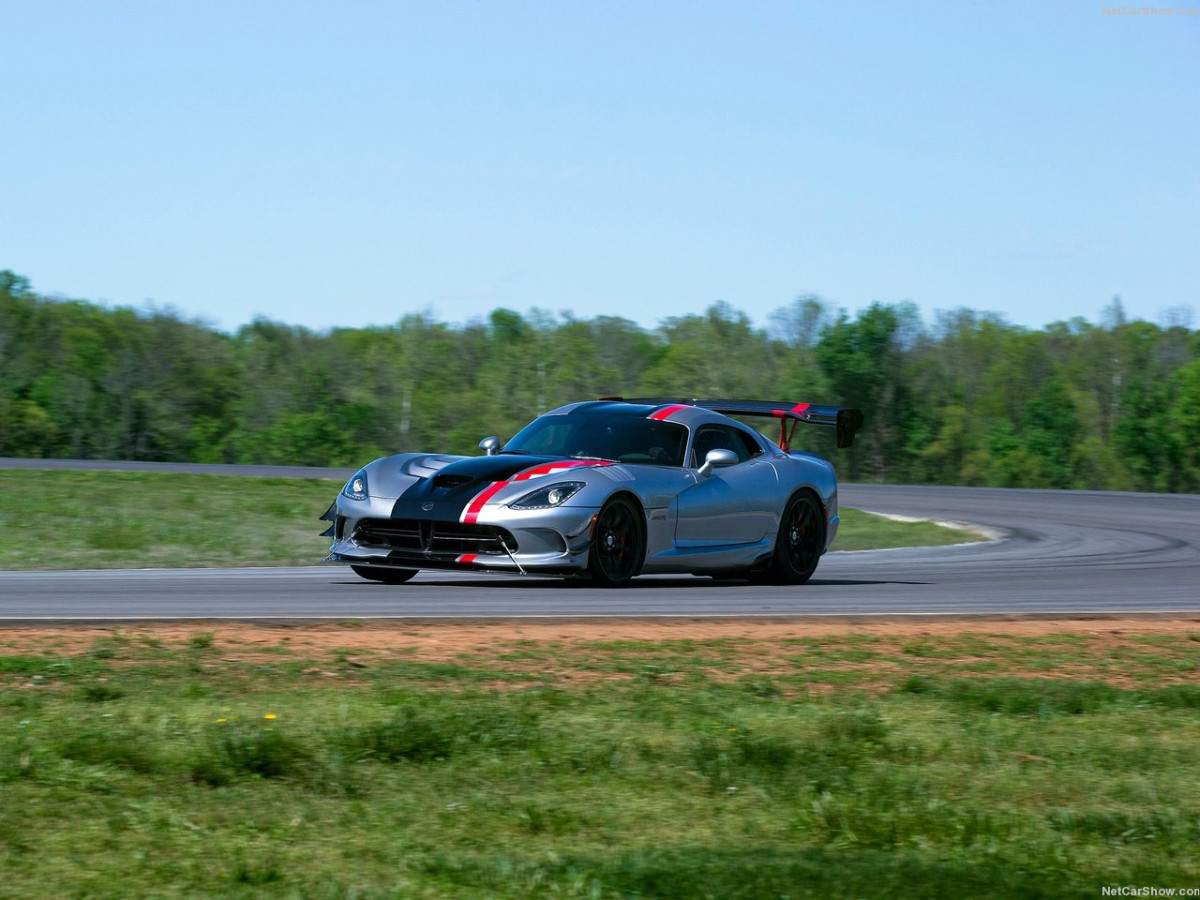 Dodge Viper ACR фото 147796