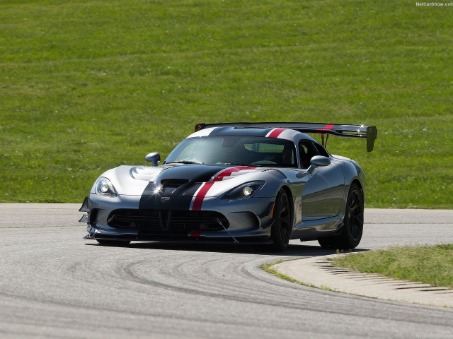 Dodge Viper ACR фото