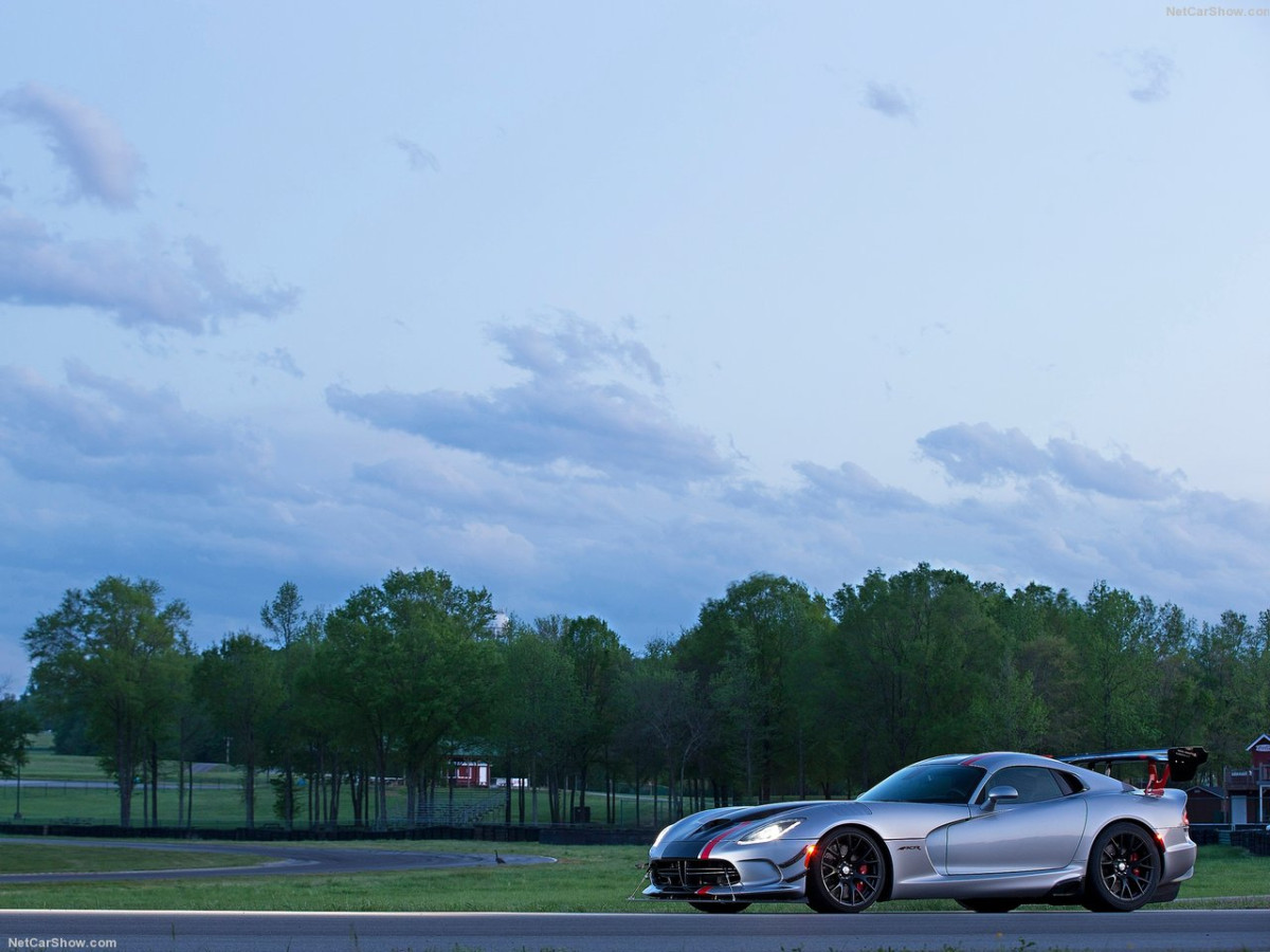 Dodge Viper ACR фото 147802