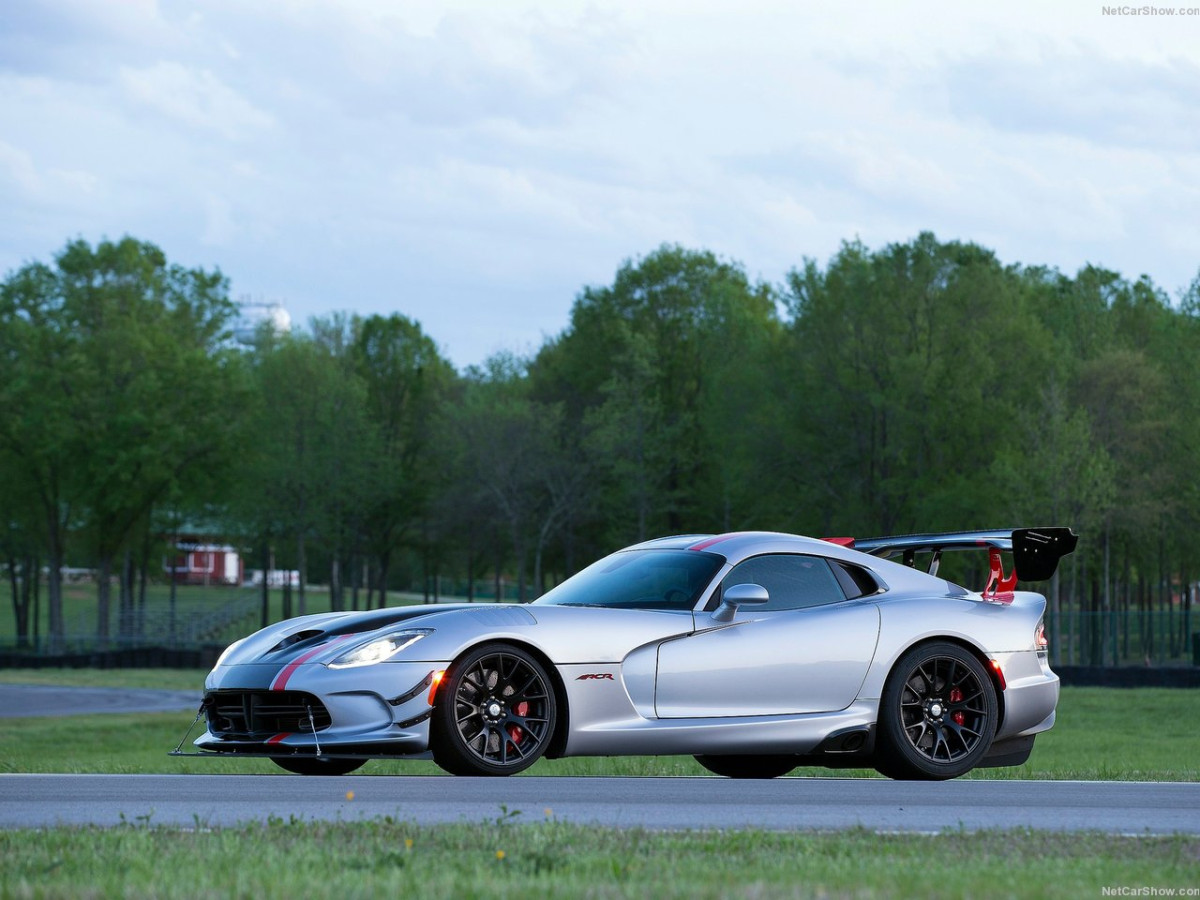 Dodge Viper ACR фото 147803