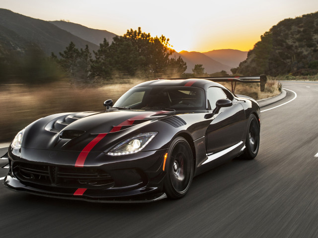 Dodge Viper ACR фото