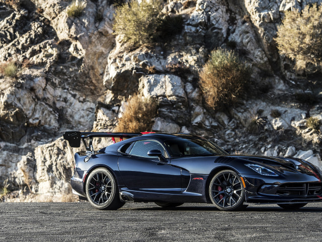 Dodge Viper ACR фото