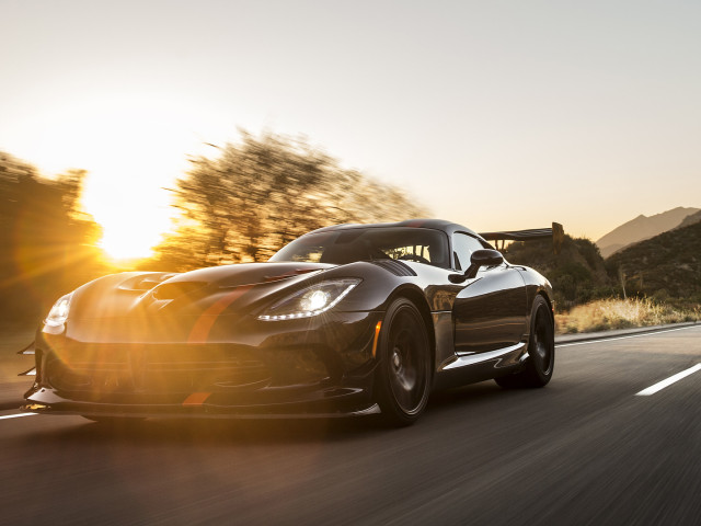 Dodge Viper ACR фото