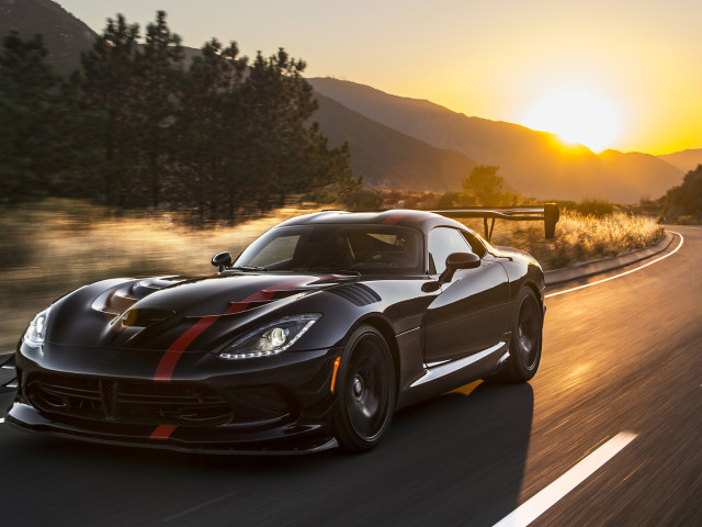 Dodge Viper ACR фото