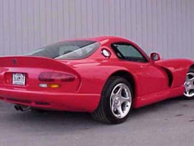 Dodge Viper GTS фото