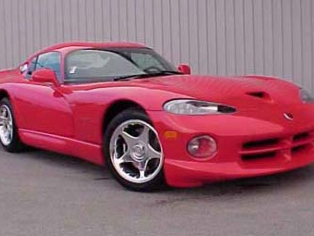 Dodge Viper GTS фото