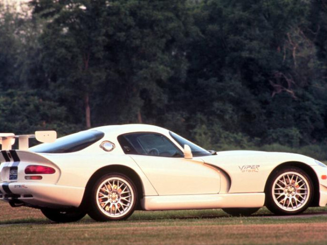 Dodge Viper GTS фото