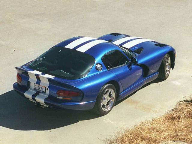 Dodge Viper GTS фото