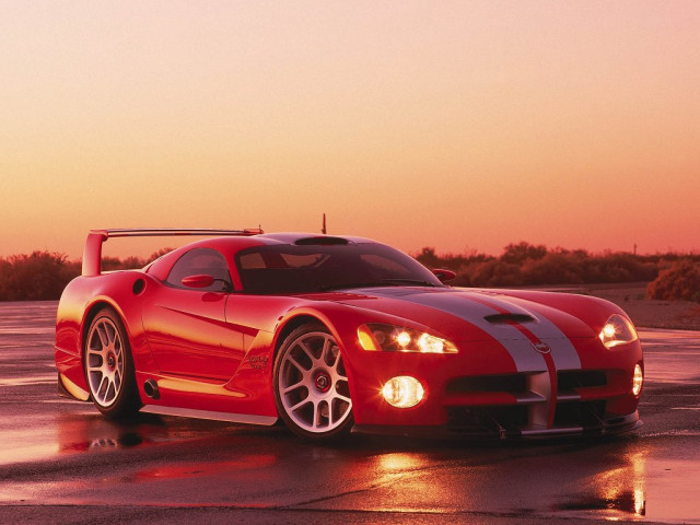 Dodge Viper GTS фото