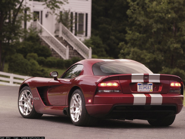 Dodge Viper SRT-10 фото