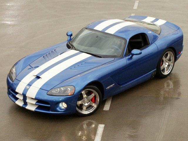 Dodge Viper SRT фото