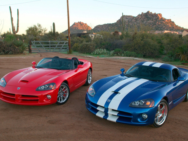 Dodge Viper SRT фото