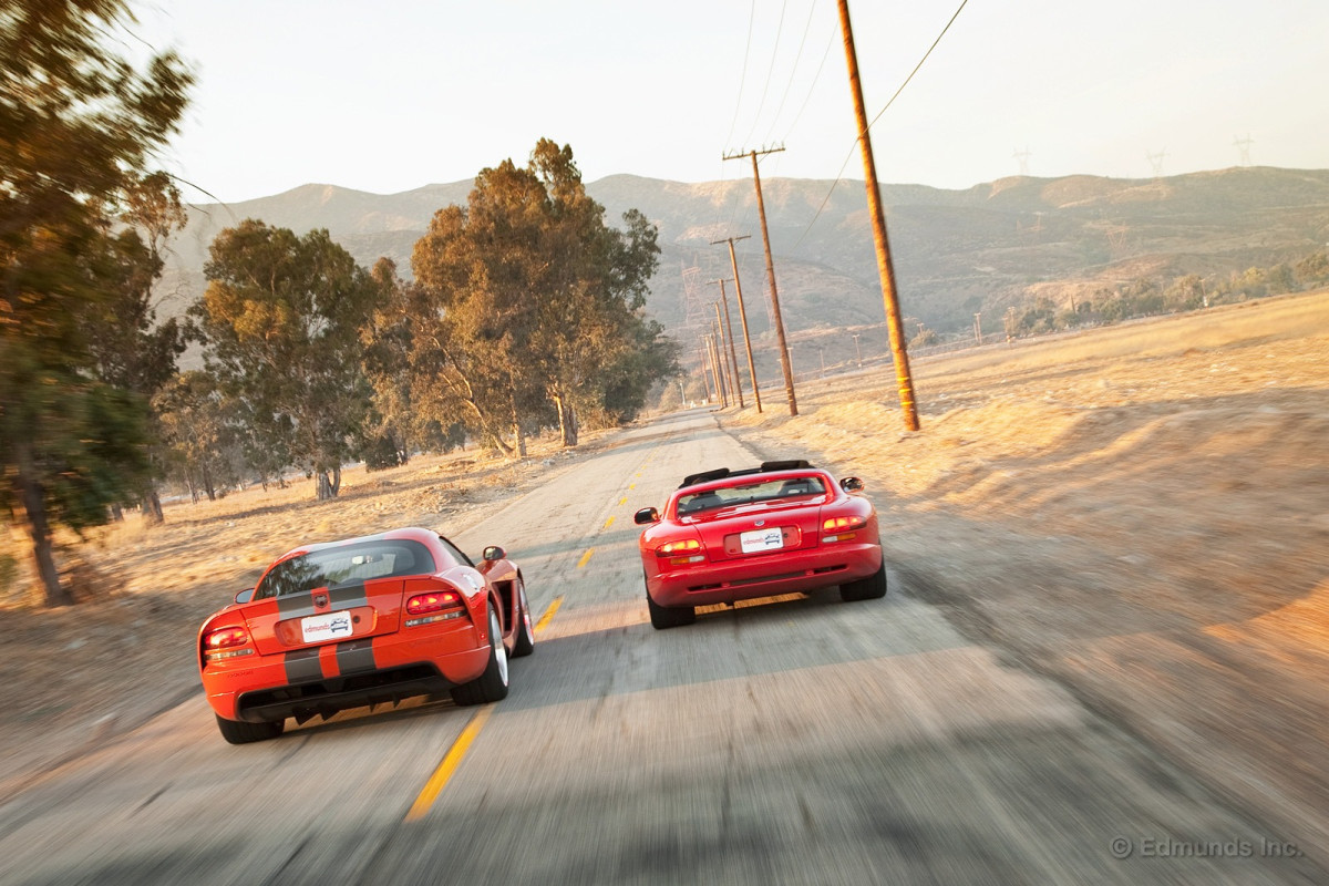 Dodge Viper SRT фото 170877