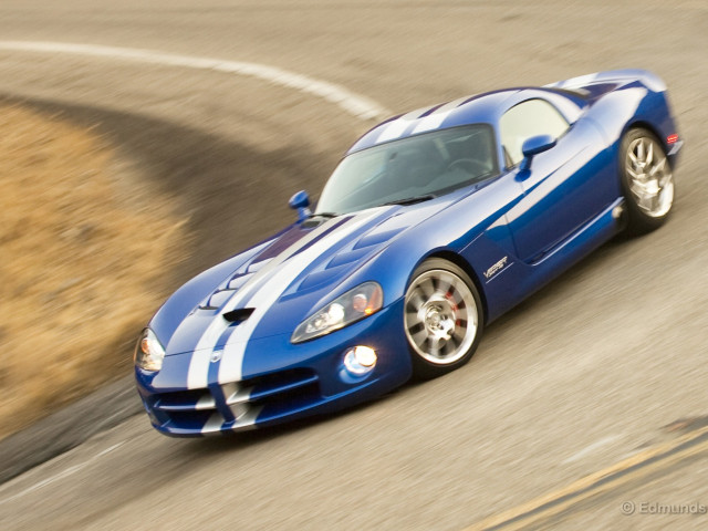 Dodge Viper SRT фото