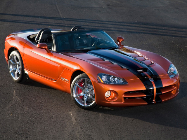 Dodge Viper SRT фото