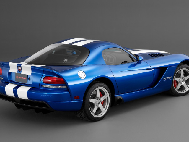 Dodge Viper SRT фото