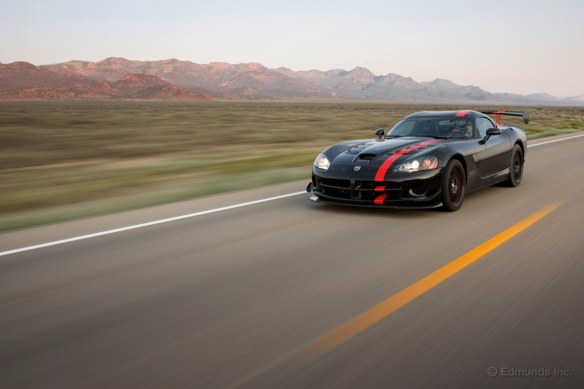 Dodge Viper SRT фото 170932