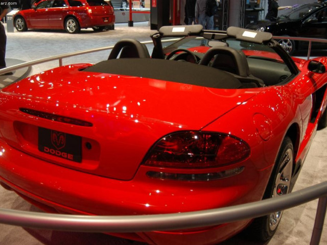 Dodge Viper фото