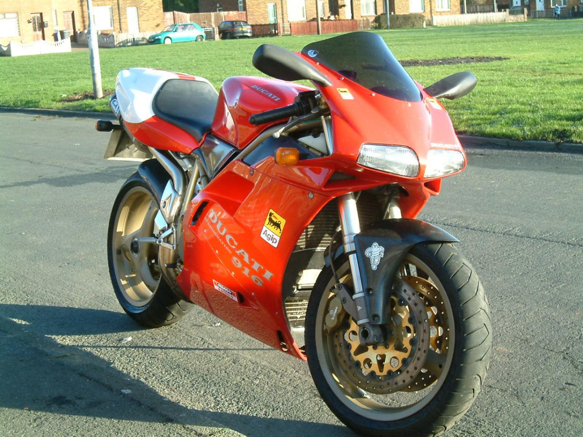 Ducati 916 фото #16679 Ducati 916 фото 16679