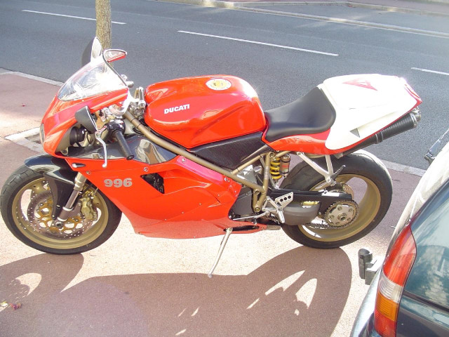 Ducati 996 фото