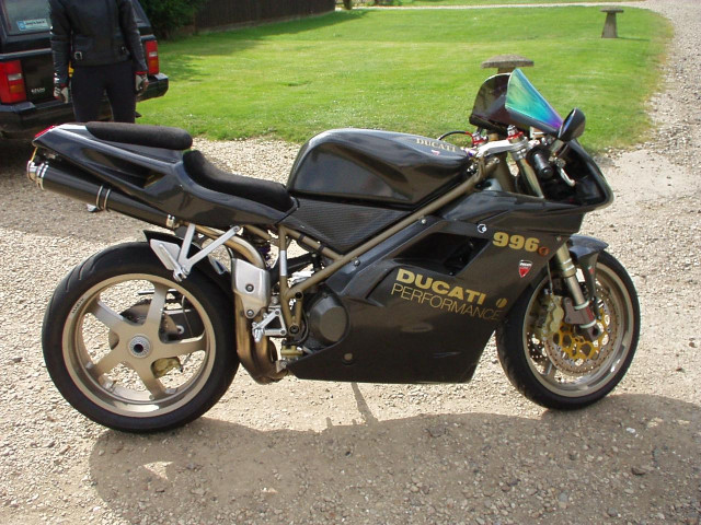 Ducati 996 фото