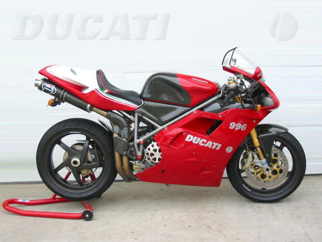 Ducati 996 фото