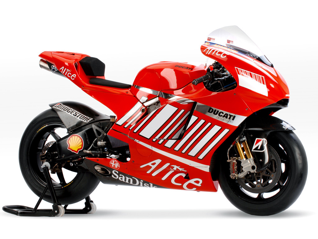 Ducati Desmosedici GP7 фото 44461