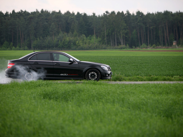 Edo Competition Mercedes C 63 фото