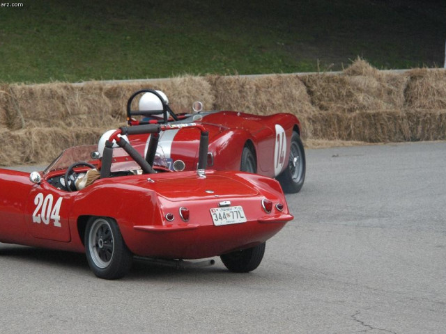 Elva Courier фото