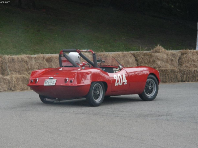 Elva Courier фото