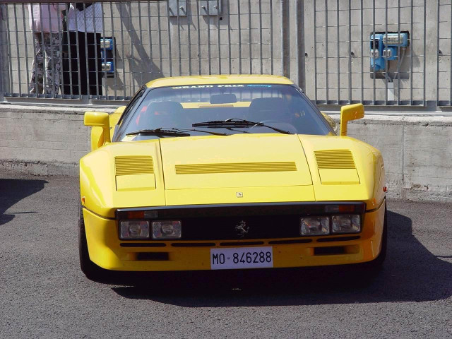 Ferrari 288 GTO фото