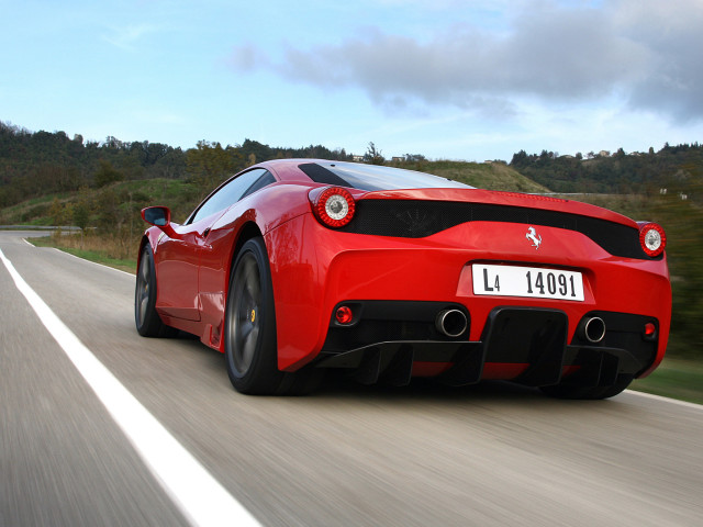 Ferrari 458 Speciale фото