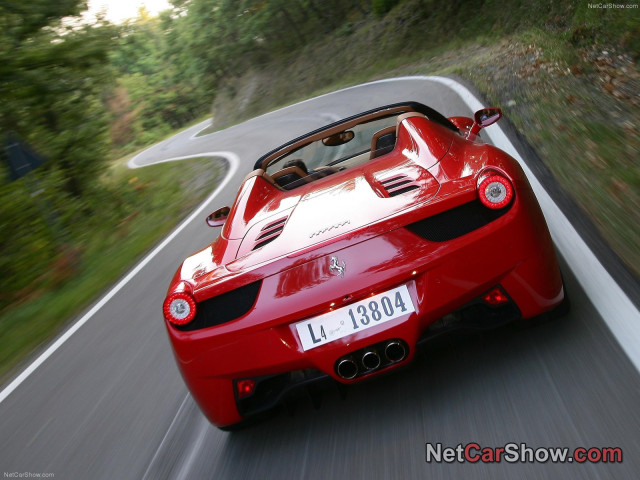 Ferrari 458 Spider фото