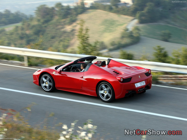 Ferrari 458 Spider фото