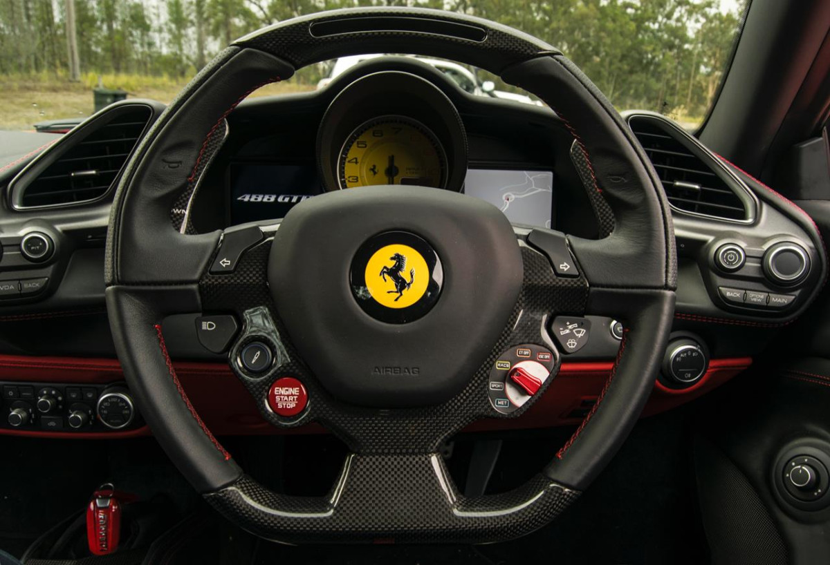 Ferrari 488 GTB фото 173786